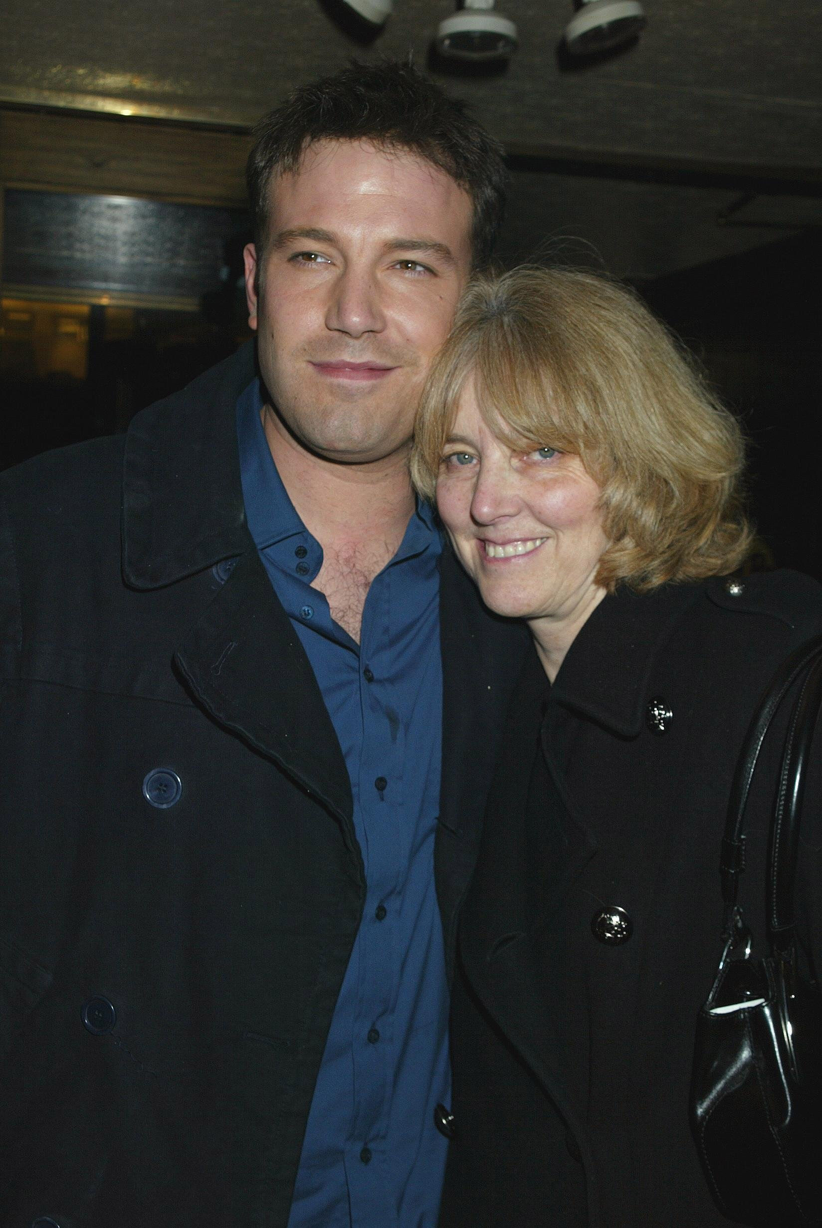 Ben Affleck and his mother, Chris Affleck, during the premiere of "Jersey Girl" in March 2004 | Source: Getty Images
