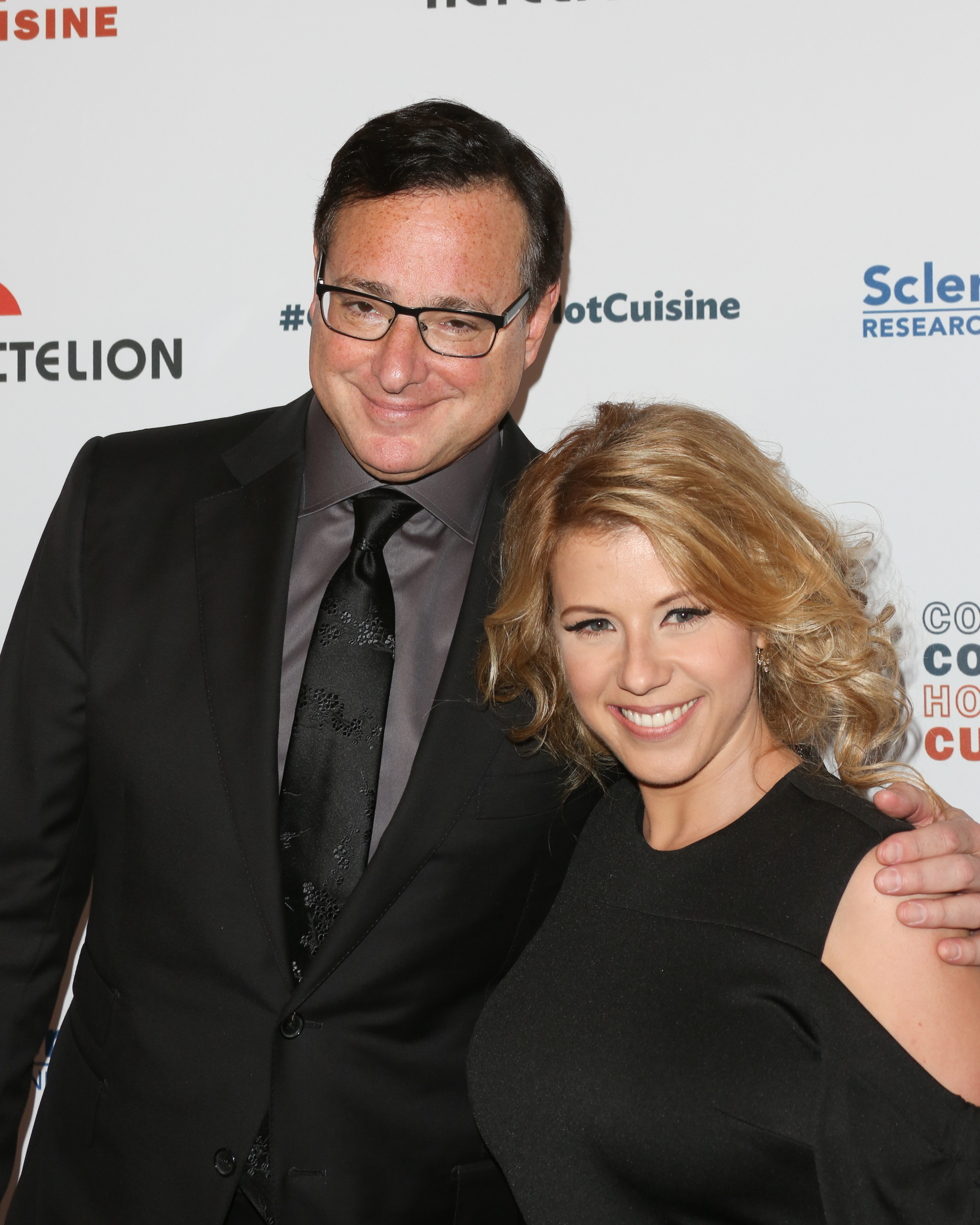 Bob Saget and Jodie Sweetin at the 30th annual Scleroderma Benefit at the Beverly Wilshire Four Seasons Hotel on June 16, 2017 | Source: Getty Images