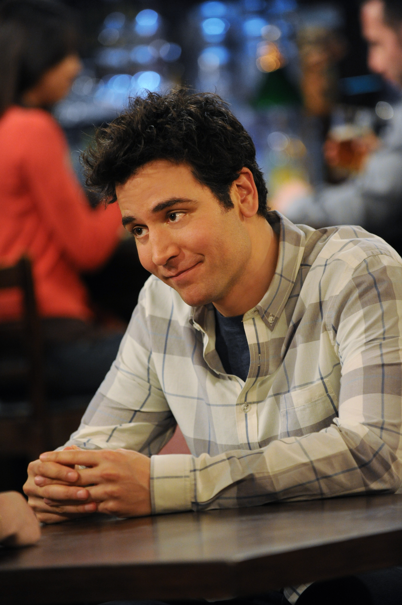 Josh Radnor as Ted Mosby in "How I Met Your Mother" in March 2013 | Source: Getty Images