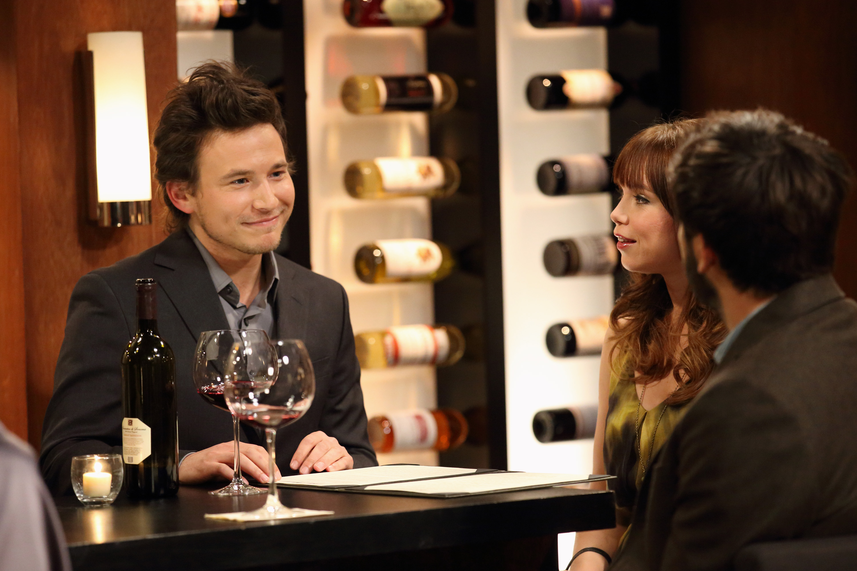 Jonathan Taylor Thomas (L) in a guest appearance on "Last Man Standing" in March 2013 | Source: Getty Images